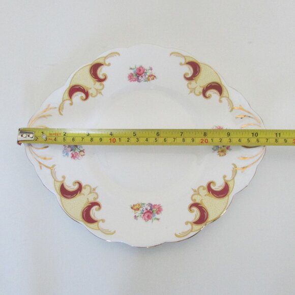 Vintage Salisbury Cake Plate 10.5" serving platter - Picture 9 of 10